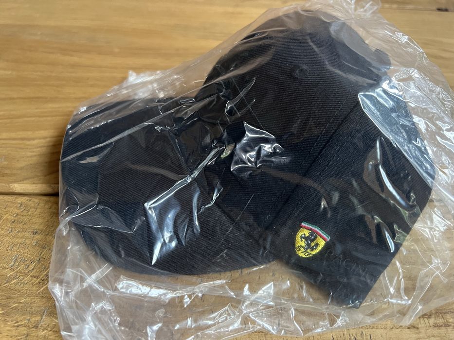 Ferrari czapka z daszkiem nowa oryginalna Kessel Ferrari Racing