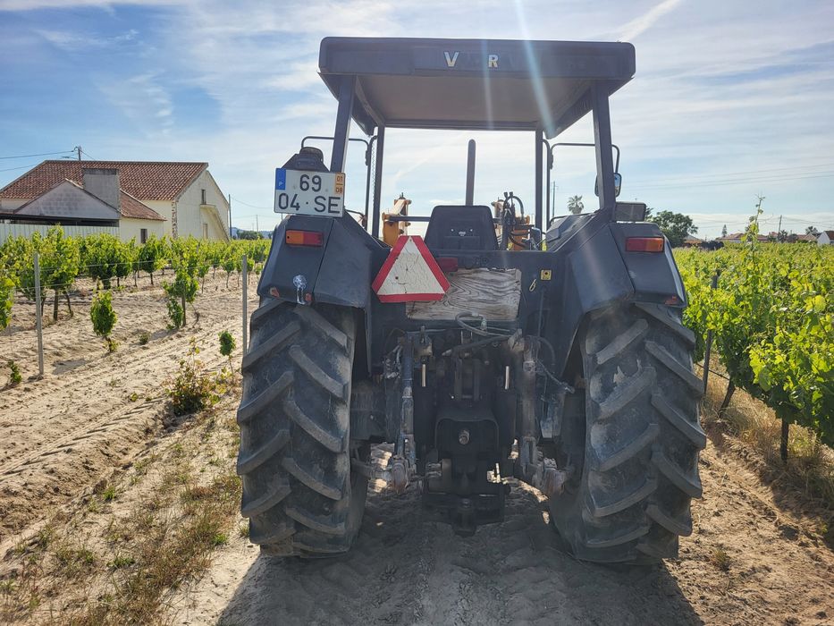 Vendo trator Valtra 6200