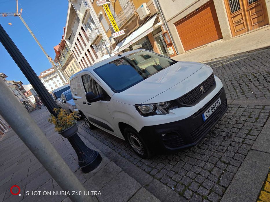 Peugeot Partner BlueHDI 100 BVM5 Premium