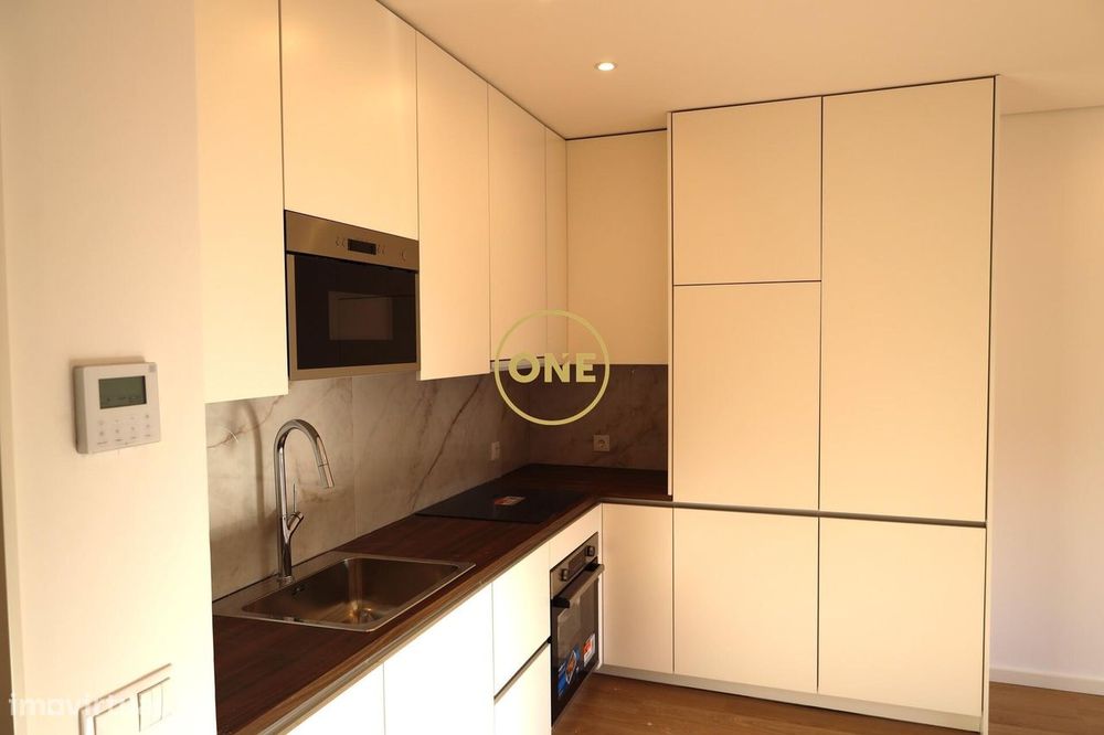 Apartamento T1 renovado no centro de Vila Nova de Famalicão — Vila Nova De Famalicão E Calendário, Braga