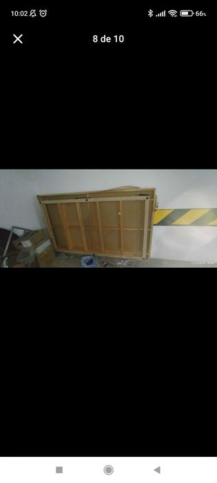 Estrado em madeira maciça