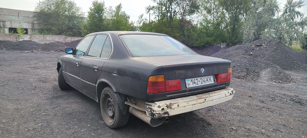 Продам БМВ е34 520i
