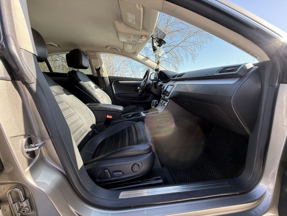 Продам Volkswagen CC 2012