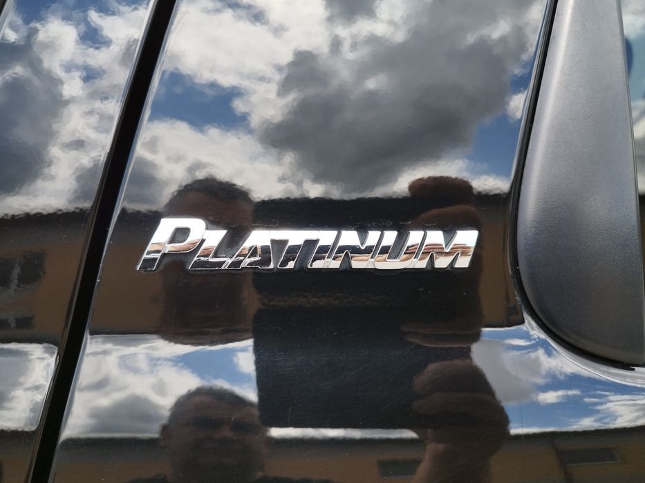 Toyota Sequoia Platinum 4x4