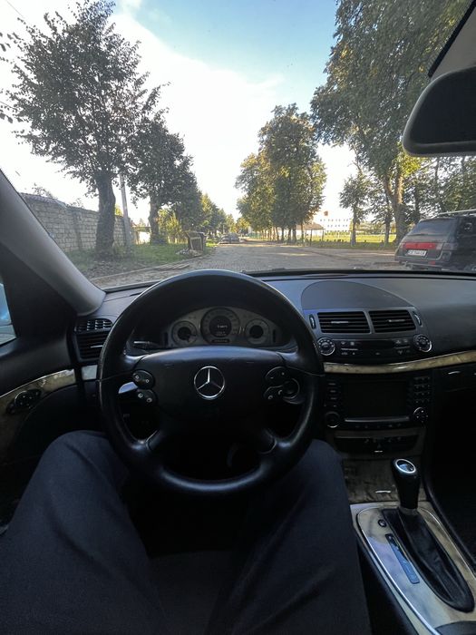 Продам Mercedes-Benz W211