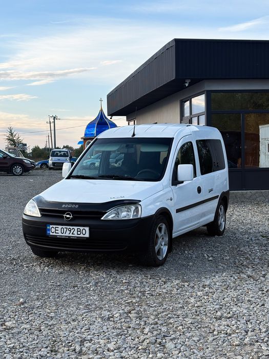 OPEL COMBO 2011 р.в. 1.3 cdti PASS.