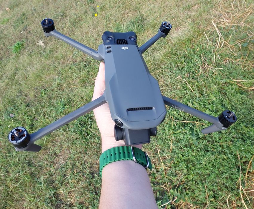 дрон, квадрокоптер - DJI Mavic 3 (без налета)