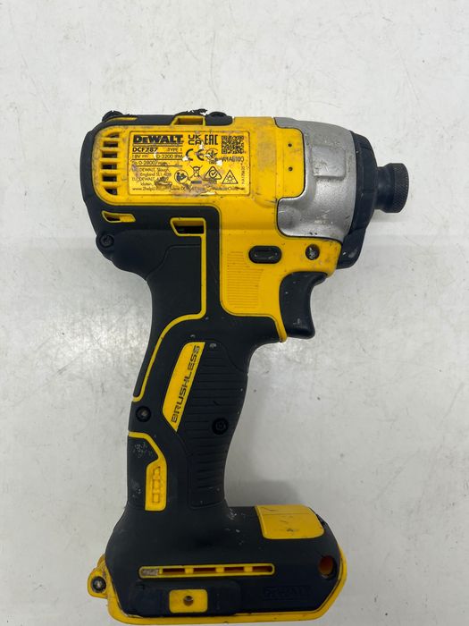 Zakrętarka udarowa 18V 170Nm DeWalt DCF787N body gw12m fv23