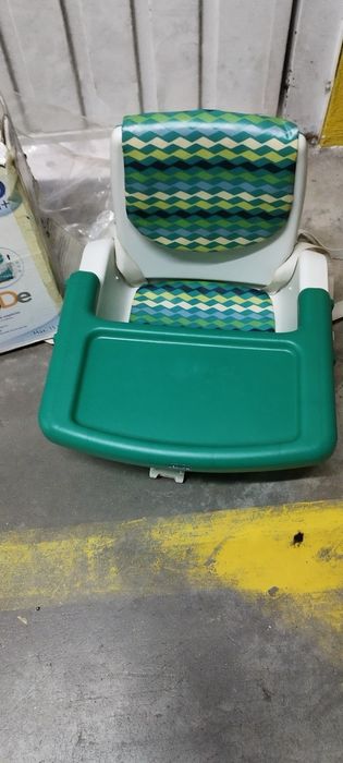 Cadeira móvel refeição
