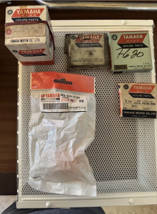 Varias peças novas e usadas Yamaha Ya7  Ya6