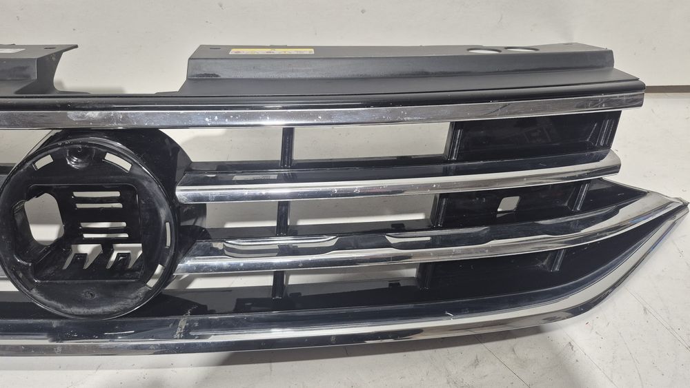 Grill Volkswagen Tiguan lift Atrapa 5NA 853.659