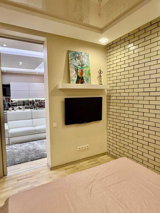 Оренда 3-х кімн квартири (три спальні+ кухня-студіо) Ю.Кондратюка, 5