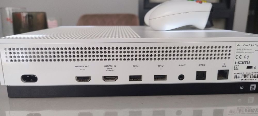 Продажа Xbox One S 1TB