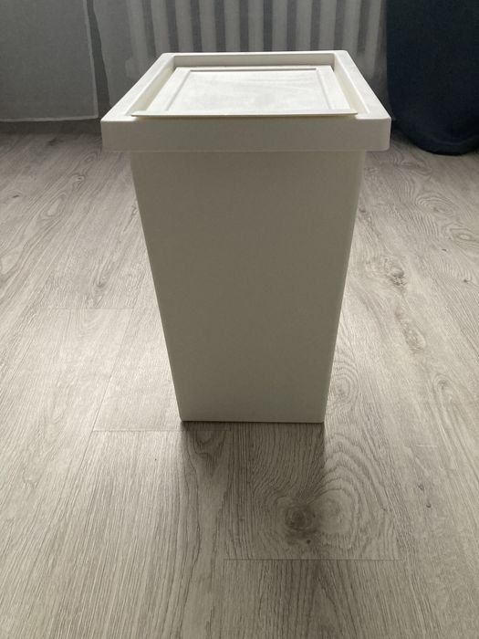 Kosz na smieci plastikowy Ikea
