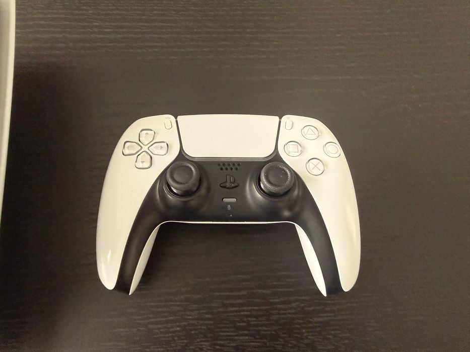 Konsola PS5 Fat 825 GB