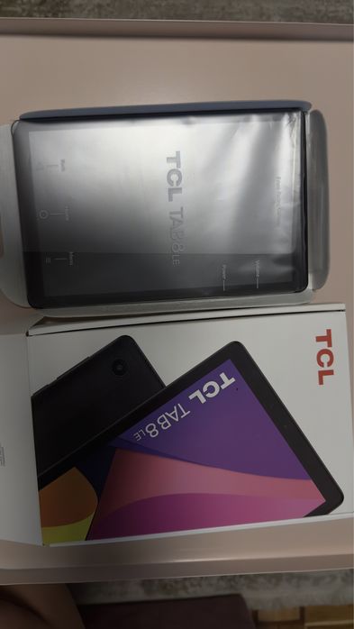 Новий планшет tcl android андроід