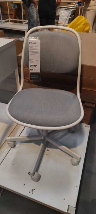 Cadeira escritório como nova. Branco com azul marinho