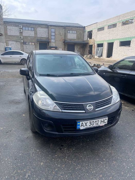 Продам Nissan Tiida 2008
