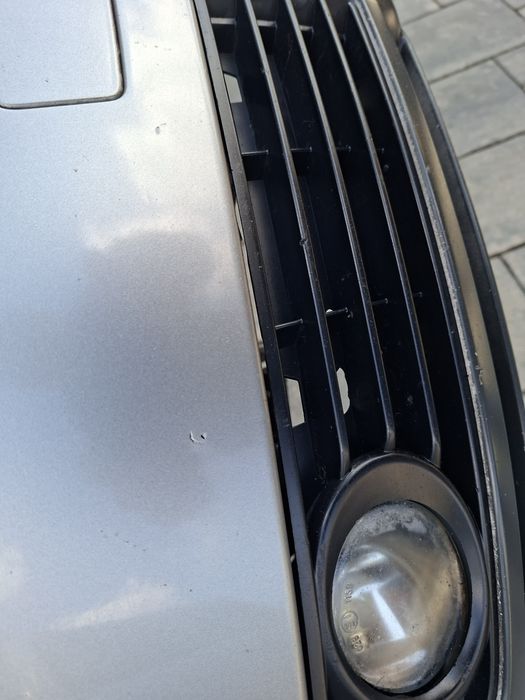 Audi a4 b6 zderzak przod przedni szary ly7q spryski
