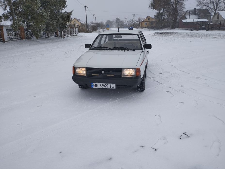 Продам Москвич 2141 газ бензин