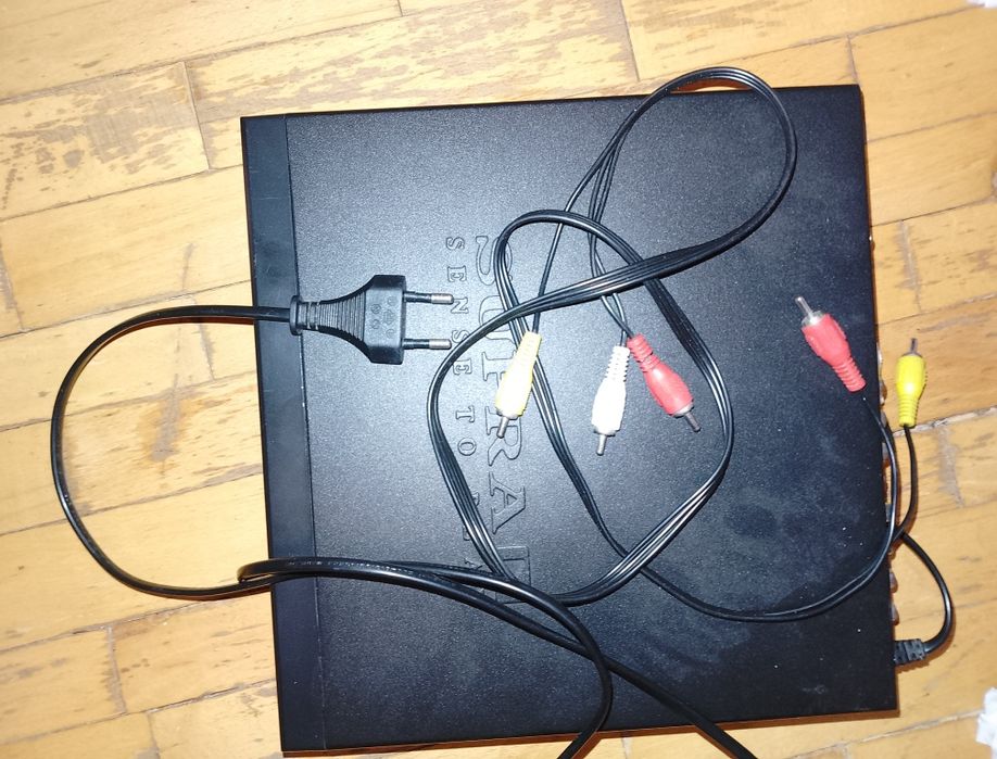DVD player, Supra.