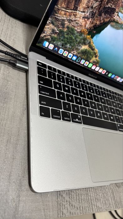 Macbook air 2018 13’ polegadas