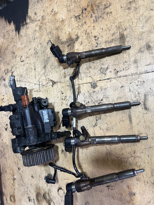 H8200294788 Форсунка паливна RENAULT Kengoo, NISSAN 1.5 dCi