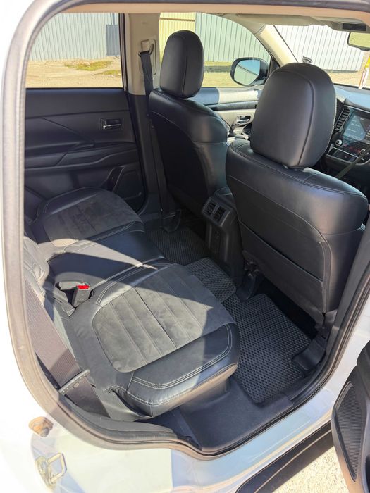Mitsubishi Outlander 3 2021 авто в гарному стані.