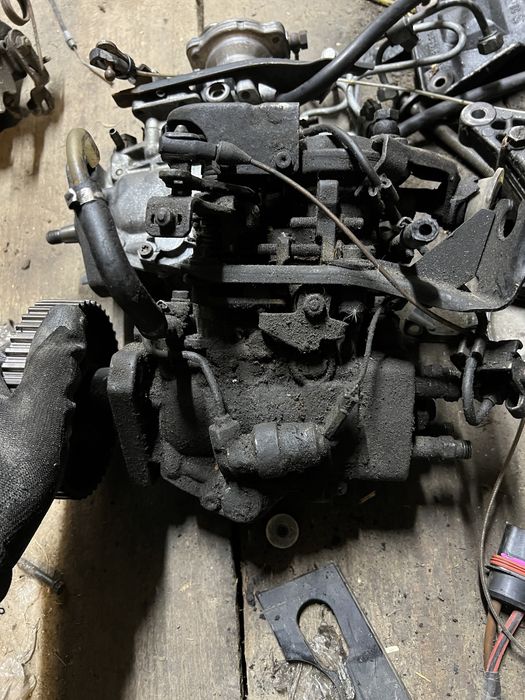 ТНВД Топливный насос VW Passat B3 B4,T4 Golf 3 1.6 1.9TD Пассат Т4