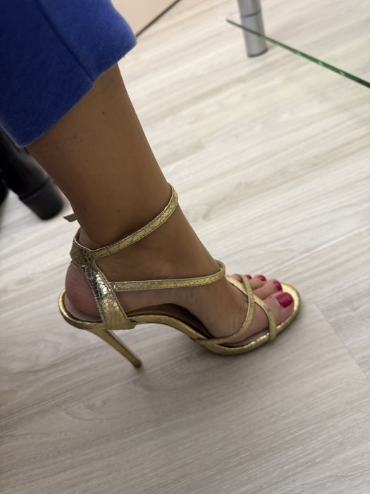 Босоніжки carvela оригінал