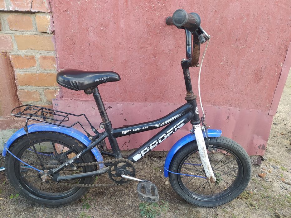 Велосипед 14" колесах