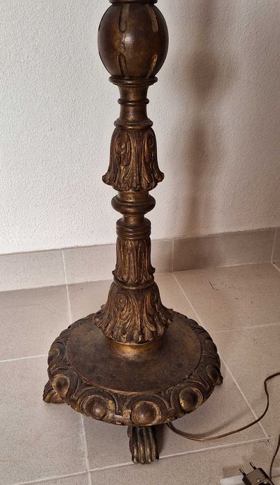 Tocheiro em talha dourada séx XIX 1.60