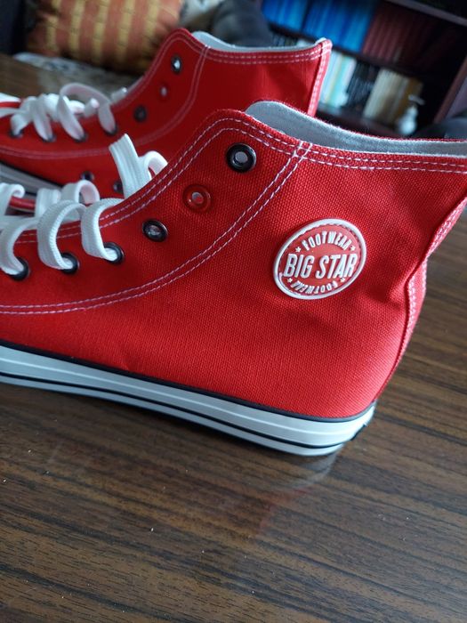 Trampki 43 nowe, czerwone