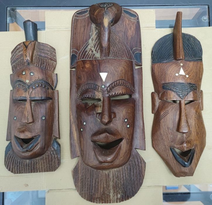 Conjunto 3 Máscaras Africanas em Madeira – Decoração Étnica