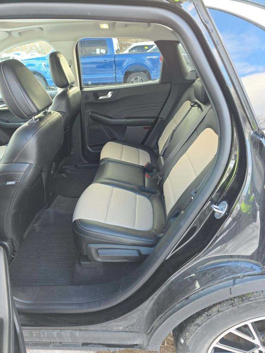 2022 Ford Escape Plug-In Hybrid Titanium