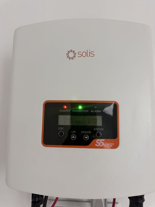 Inversor Solis S5 mini + 6 paineis 400w