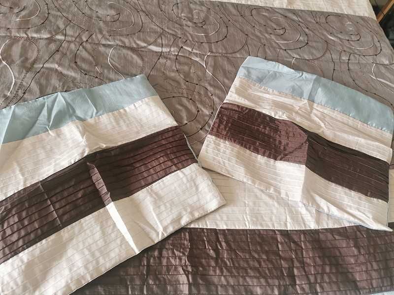 Narzuta 220 x 240 + 2 poszewki