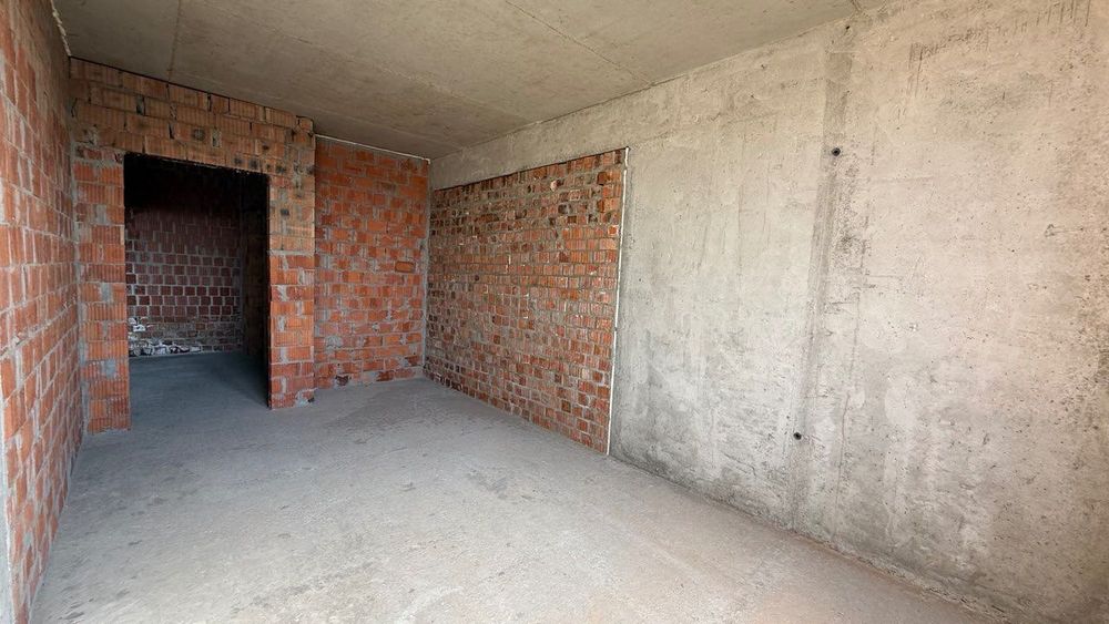 Продаж 2-кім. квартири 65 м²/вул. Миколайчука, 38/Орлика/Галжитлобуд