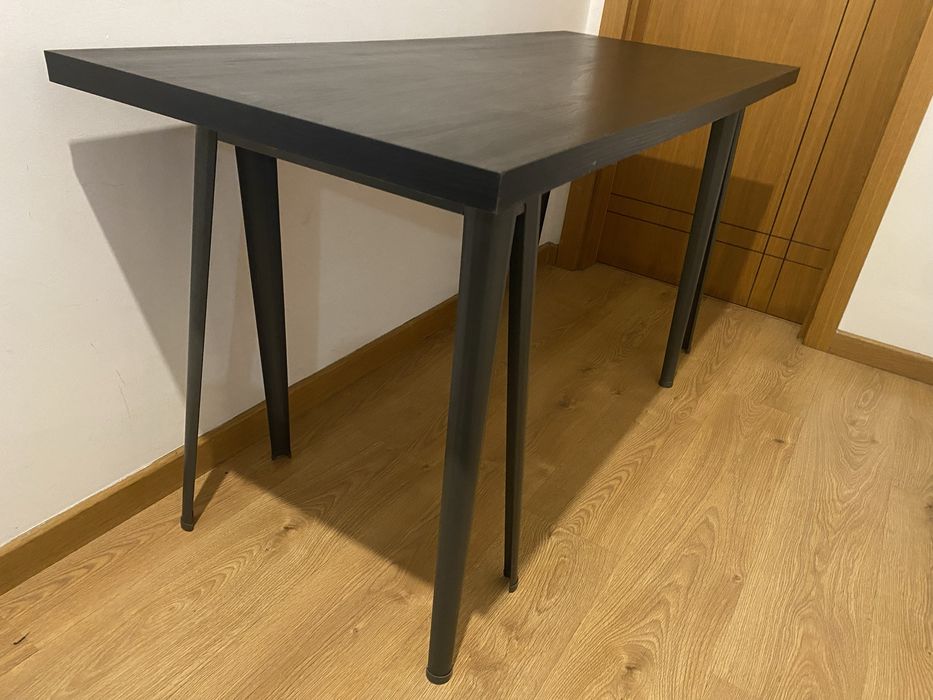 Secretária IKEA