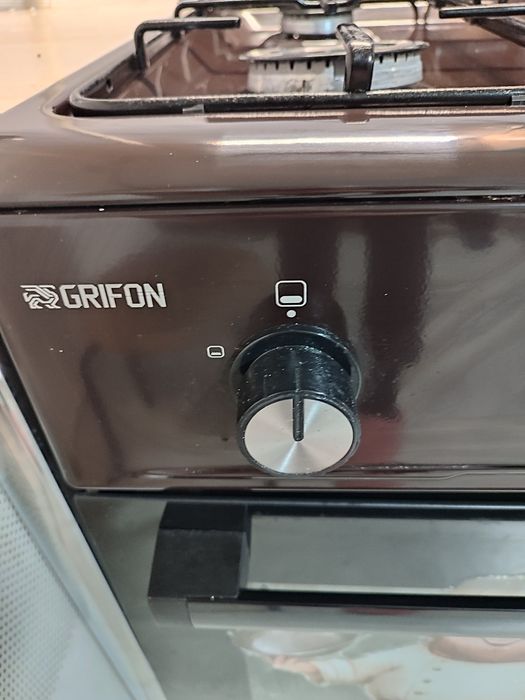 Продам газовую плиту