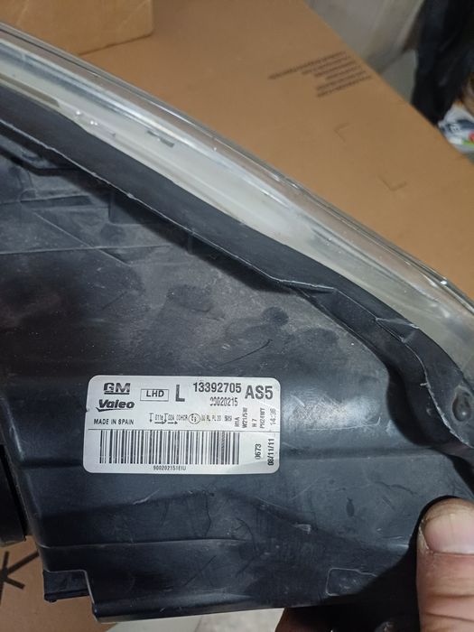 Lampa przednia lewa do Opel Corsa D