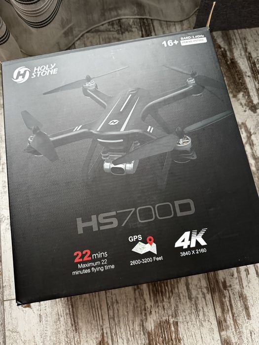 Квадрокоптер Holy Stone HS700D, дрон