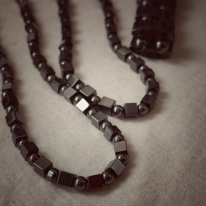 Браслети, браслеты апатиту, корал, гематит