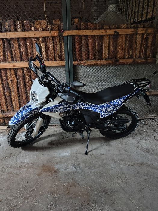 Мотоцикл ендуро loncin lx200
