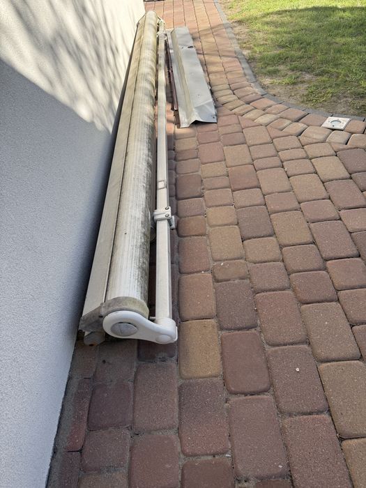 Markiza duża elektryczna 340cm