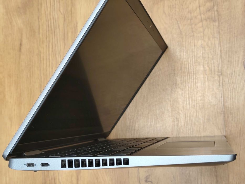 Dell Latitude 5520 / i5-1145G7 / 16Gb DDR4 / 256Gb SSD / 15,6" IPS