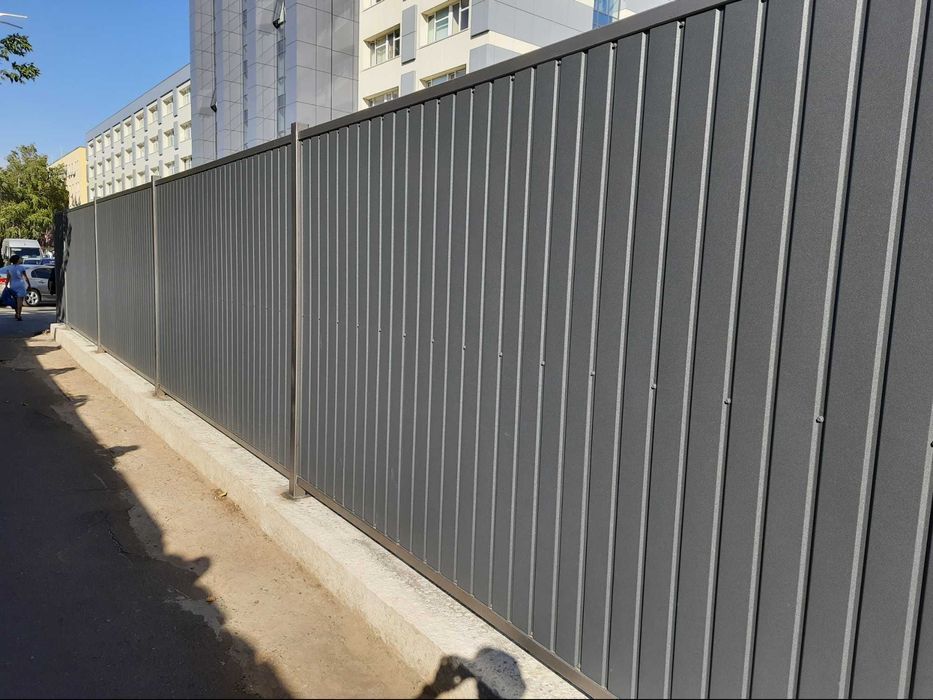 Забор из профнастила под ключ. Ворота, Калитки, Столбы, Фундамент