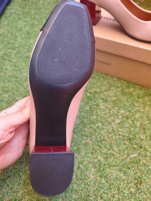 Sapatos Gioseppo