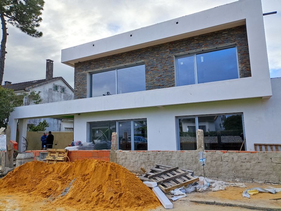 Construções e remodelações