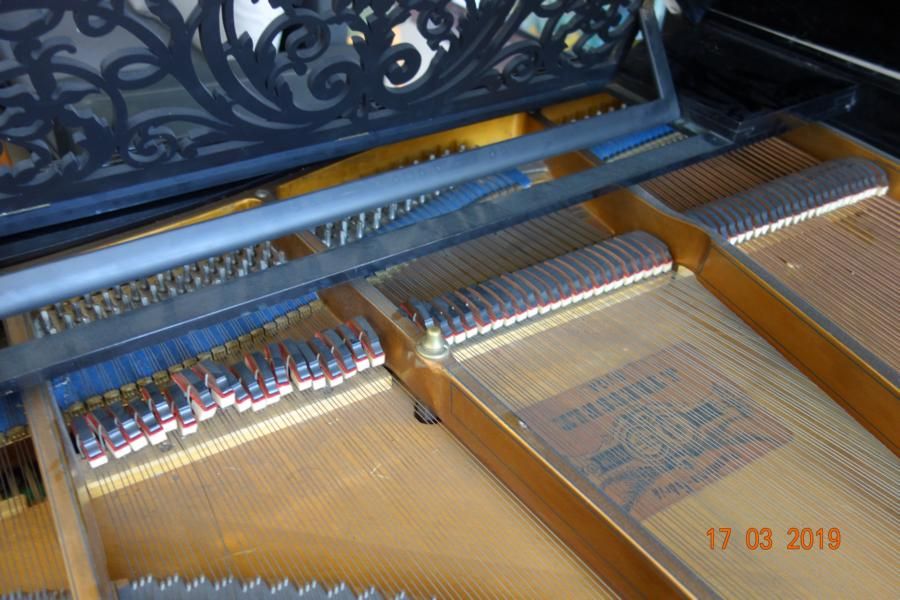 Fortepian J.TRESSELT nr 4319